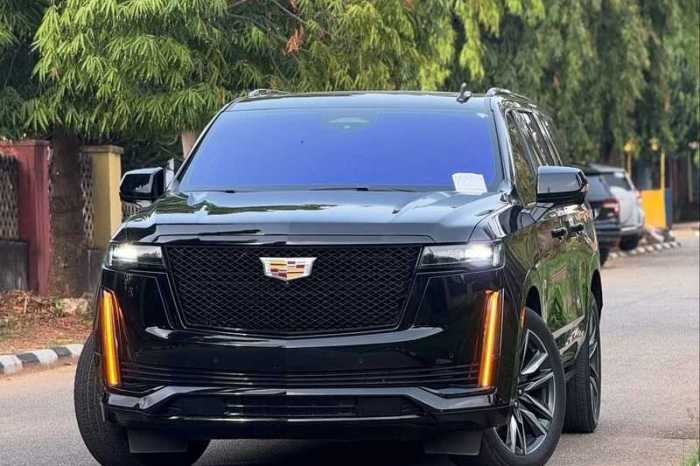 2023 Escalade ESV 600